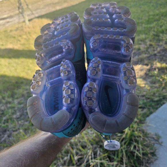 Size 11 - Nike Air VaporMax Flyknit 2 Hot Punch main image 4